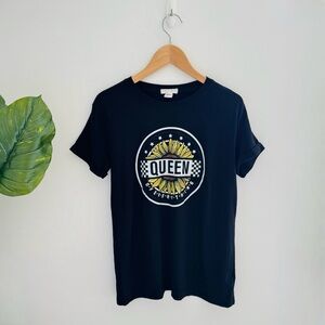 URBAN PLANET | ‘Queen Of Everything’ Graphic Tee Shirt Size Small